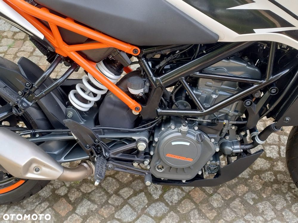 KTM Duke - 23