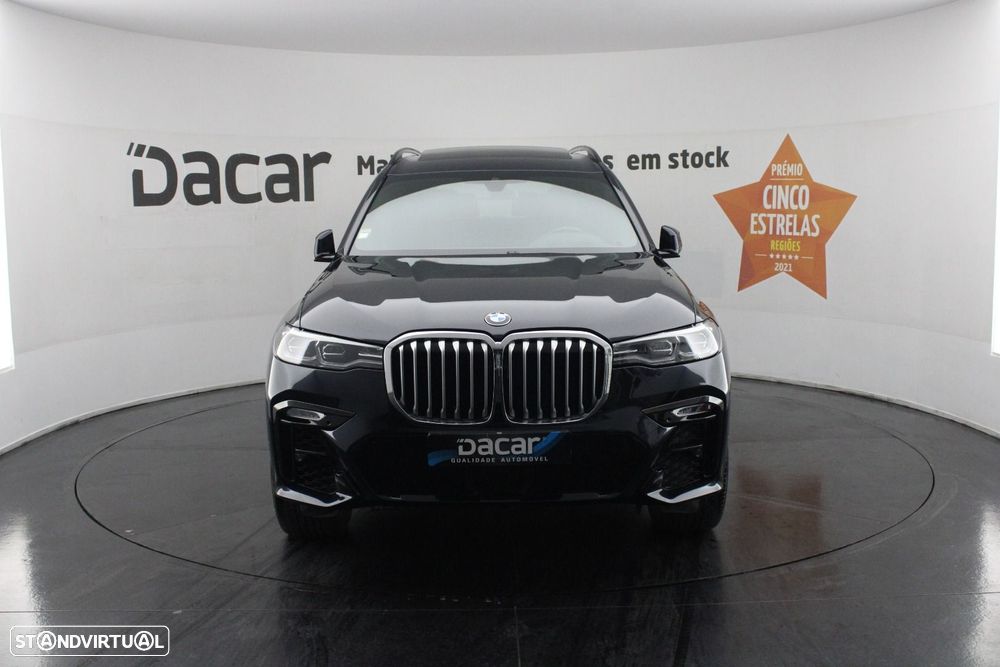 BMW X7 40 d xDrive Pack M — fotografia 2