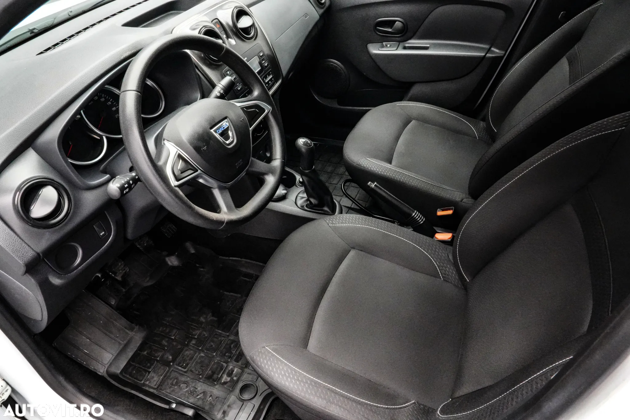 Dacia Logan 0.9 TCe Laureate - 12