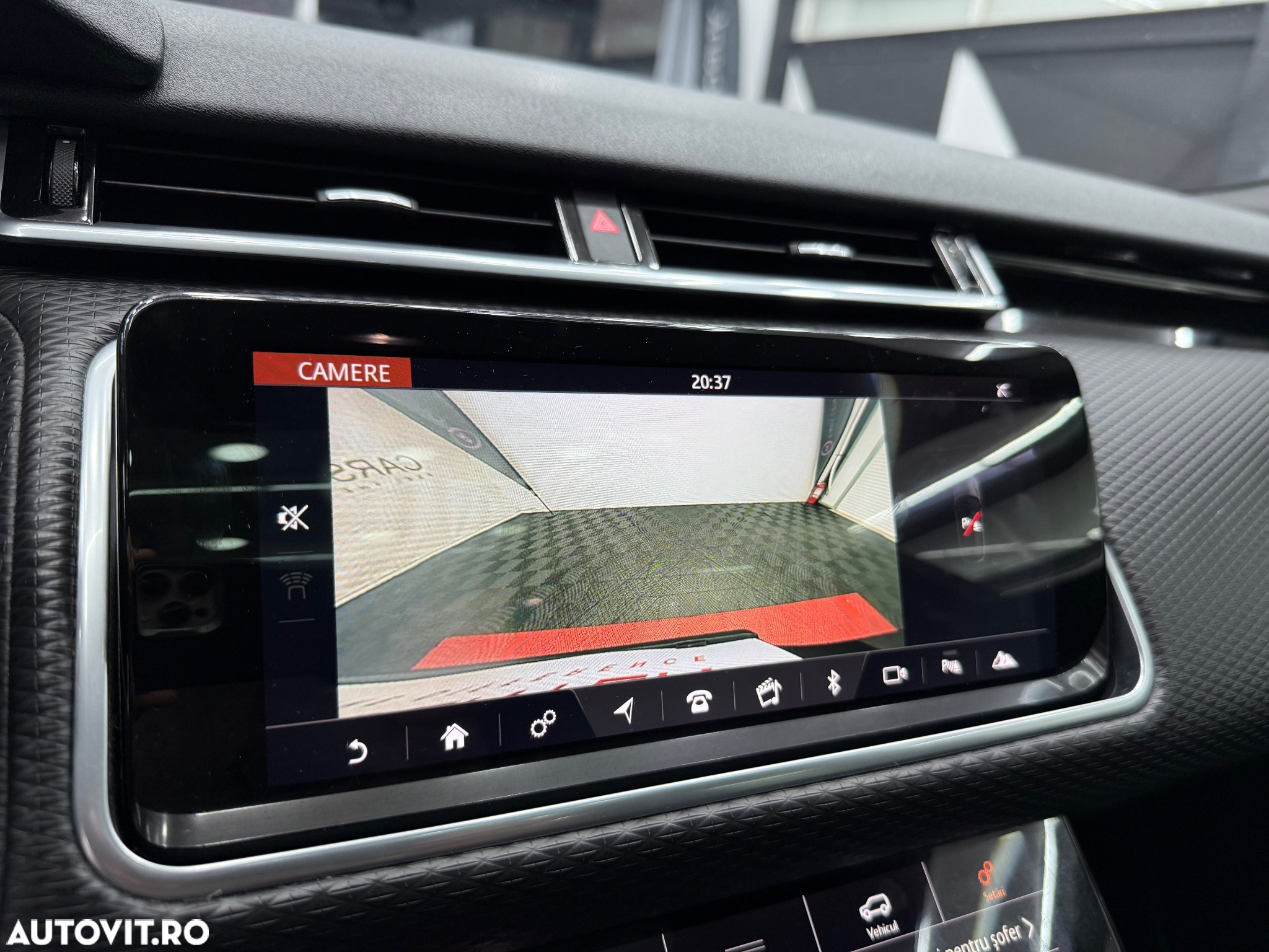 Land Rover Range Rover Velar 2.0 R-Dynamic S - 17