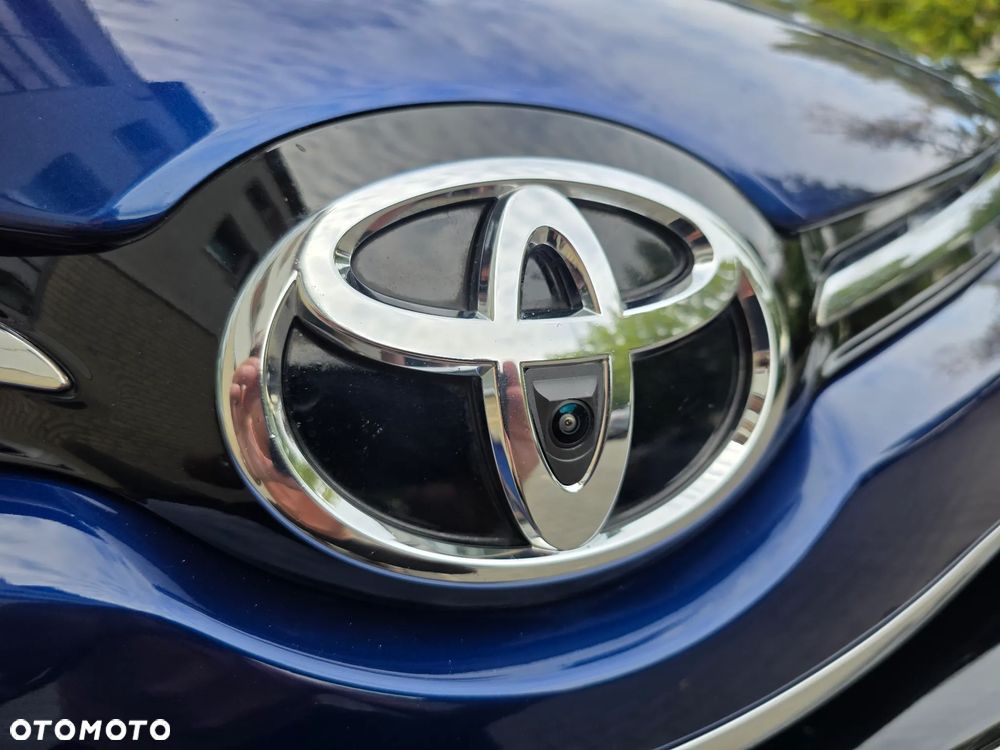 Toyota Avensis 1.8 Prestige - 13