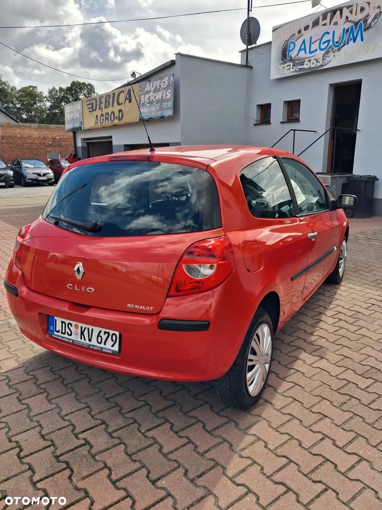 Renault Clio - 3
