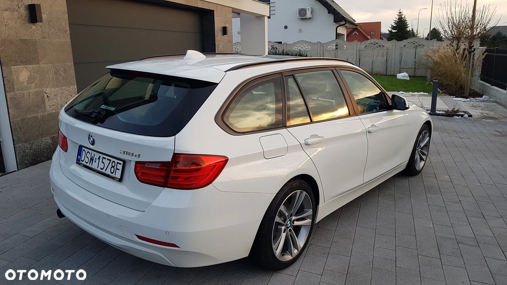 BMW Seria 3 318d Modern Line - 17