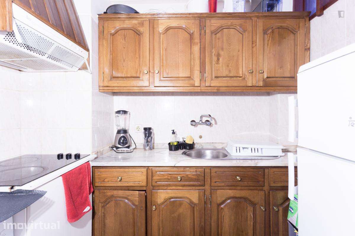 Apartamento com 1 quartos - localizado em Paranhos Porto - Grande imagem: 4/9