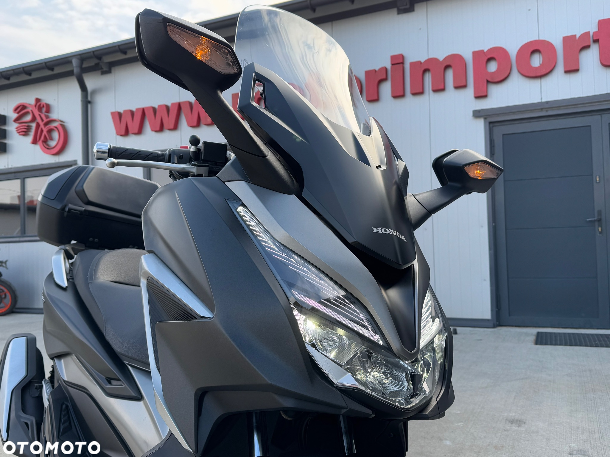 Honda NSS - 9