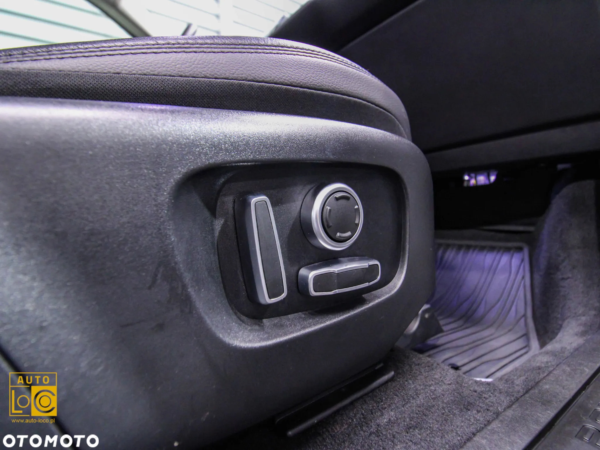 Land Rover Range Rover Evoque P200 R-Dynamic HSE - 35