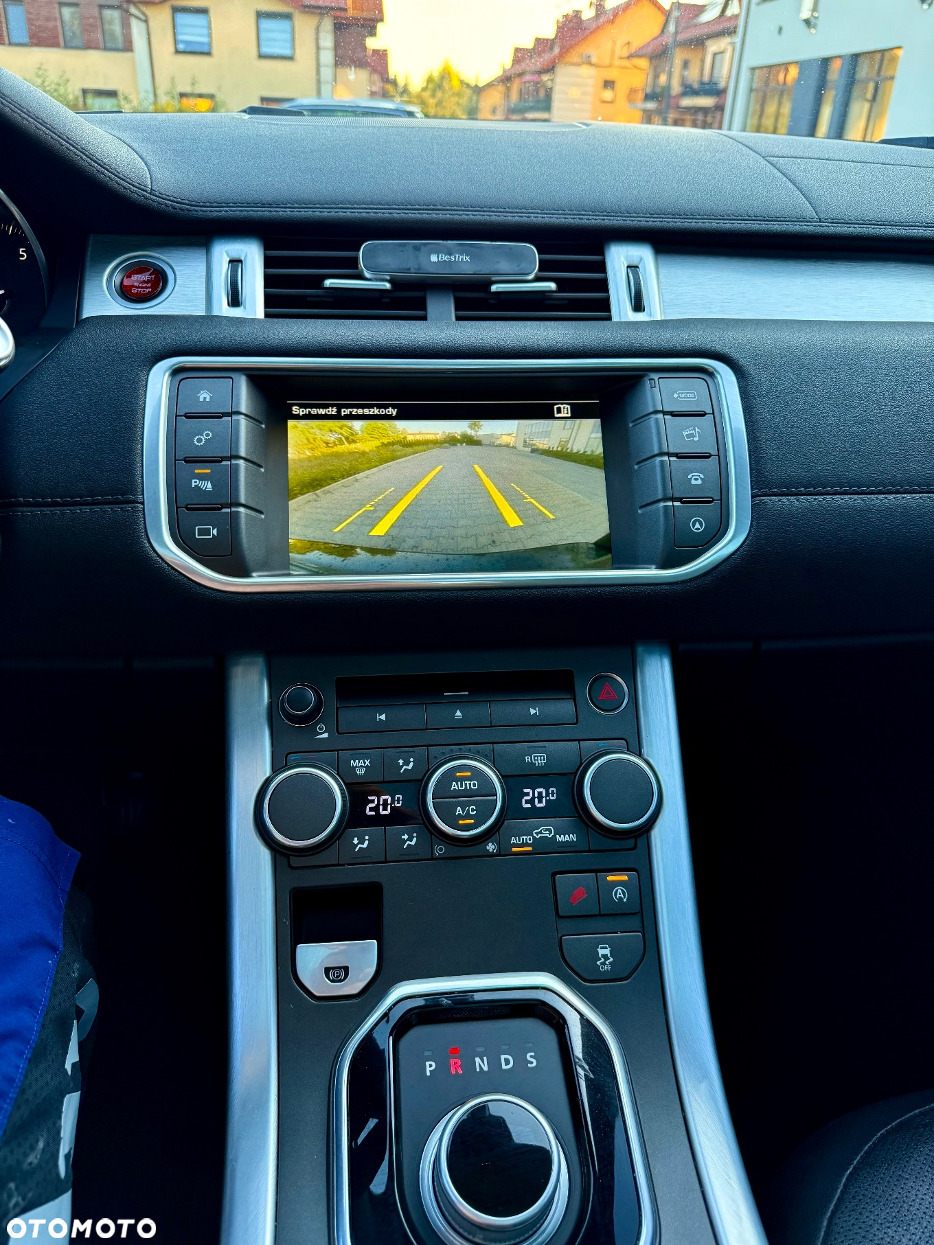 Land Rover Range Rover Evoque - 12