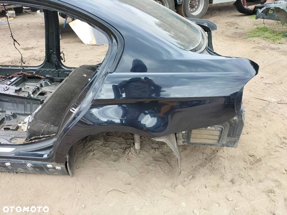 ĆWIARTKA BŁOTNIK LEWY TYŁ BMW E90 416/9 CARBONSCHWARZ METALL - 1