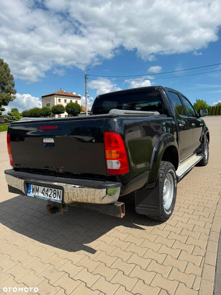 Toyota Hilux - 5