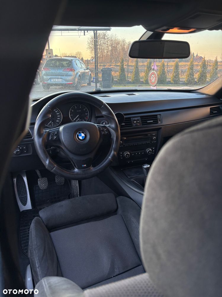BMW Seria 3 318i - 10