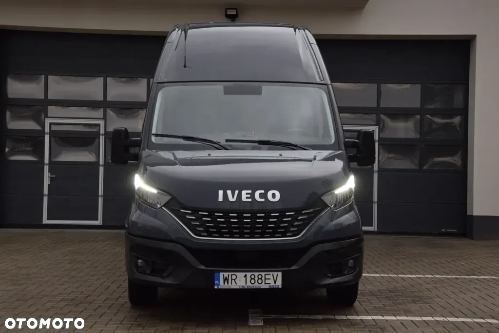 Iveco DAILY 35S18 Hi Matic  180Km 18M3 - 22