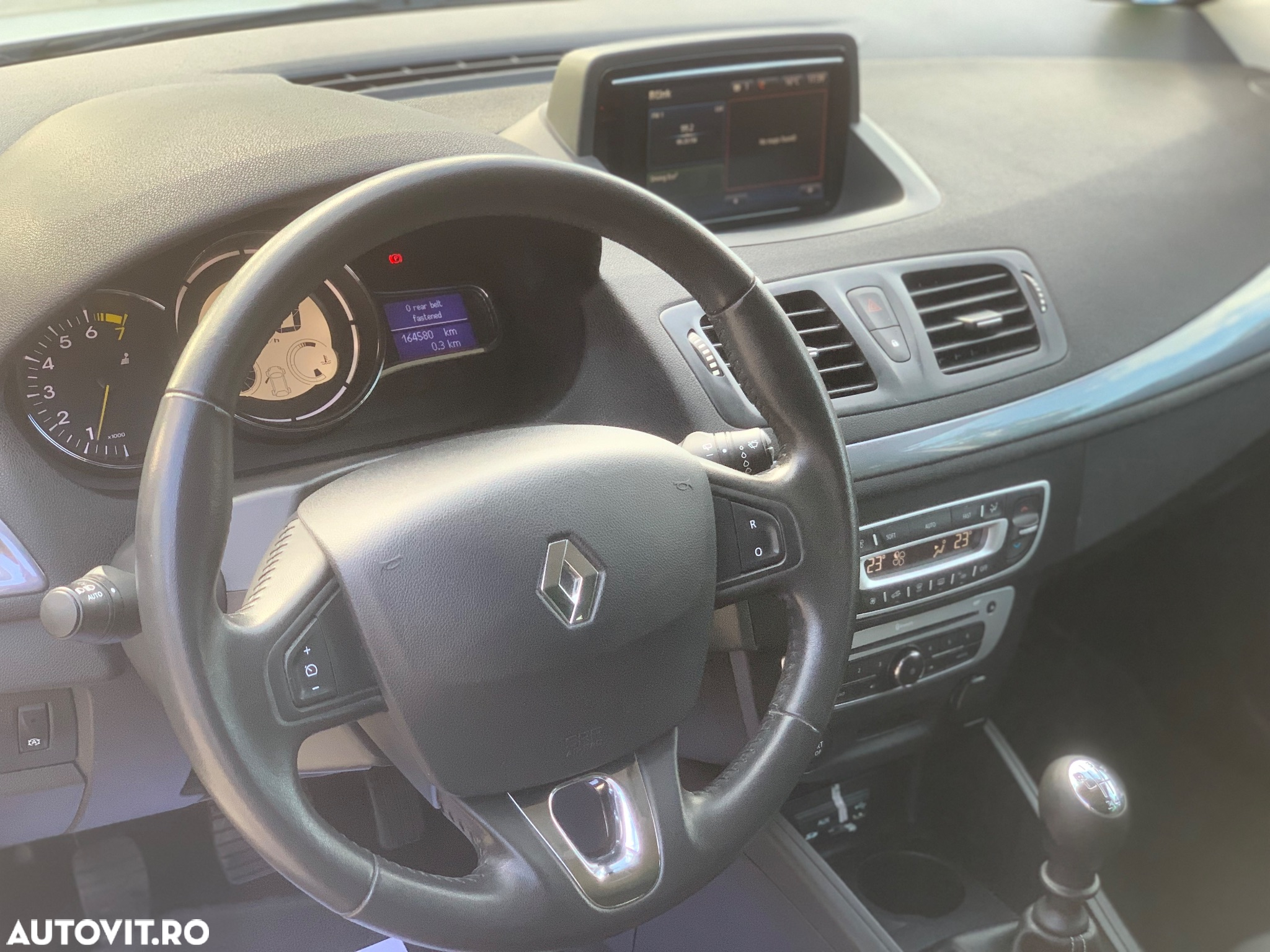 Renault Megane Grandtour ENERGY TCe 115 Start & Stopp LIMITED - 31