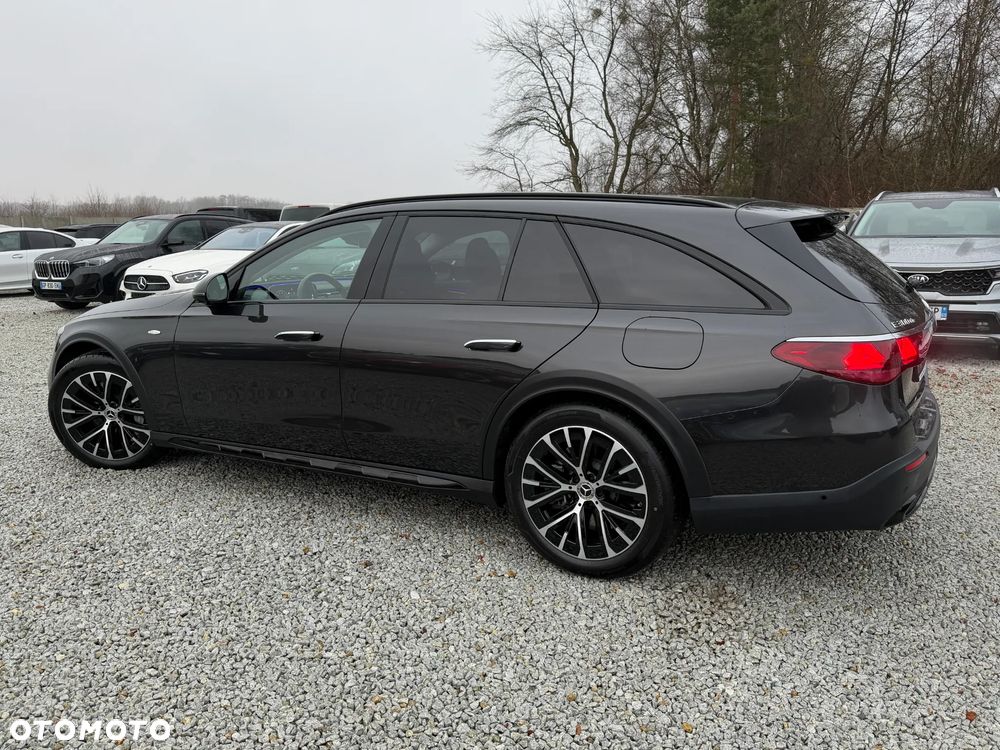 Mercedes-Benz Klasa E 300 de 4-Matic Avantgarde - 9