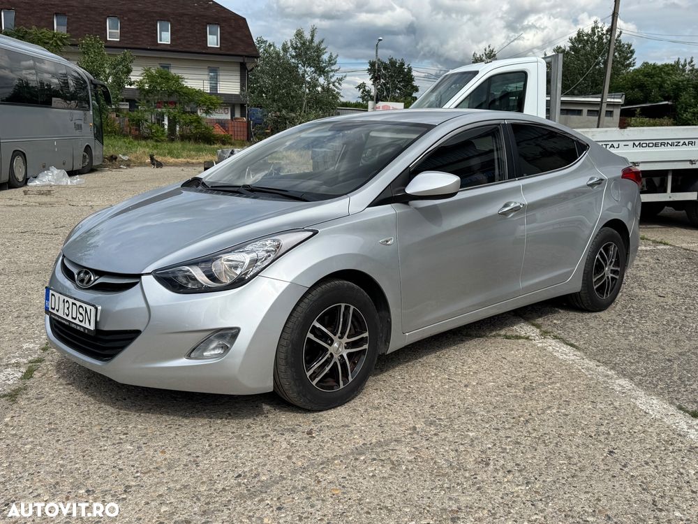 Hyundai Elantra 1.6 MPi Exclusive - 1