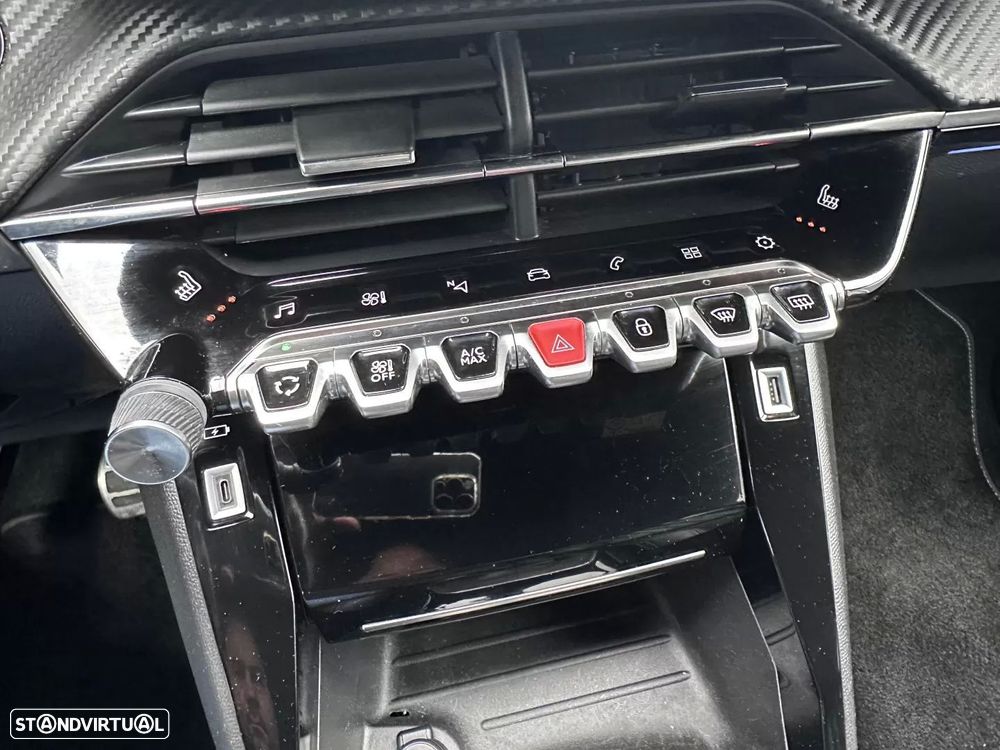 Peugeot 2008 1.2 PureTech GT - 37