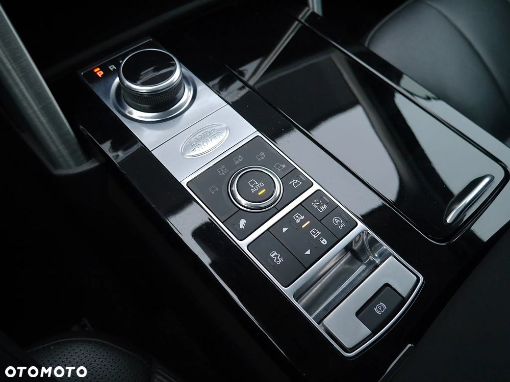 Land Rover Discovery V 2.0 SD4 HSE Luxury - 19