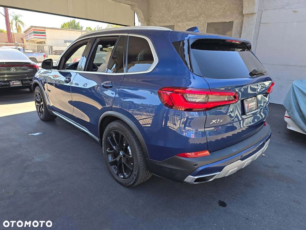 BMW X5 xDrive40i mHEV - 3