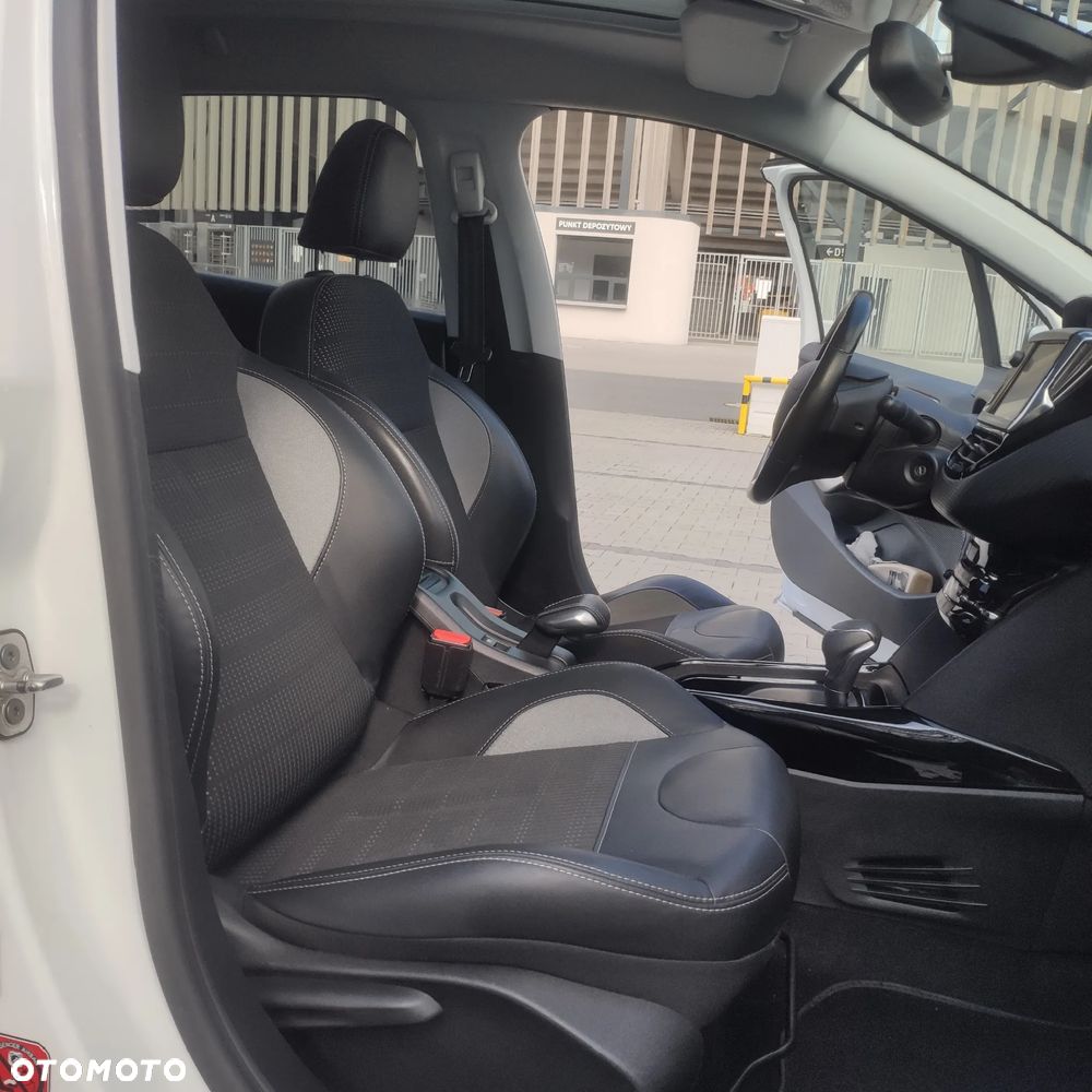 Peugeot 2008 1.2 Pure Tech Allure S&S EAT6 - 19