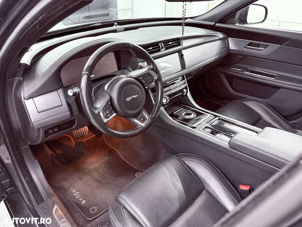 Jaguar XF E-Performance Aut. R-Sport - 21
