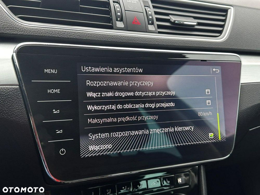 Skoda Superb 2.0 TDI DSG Ambition - 29