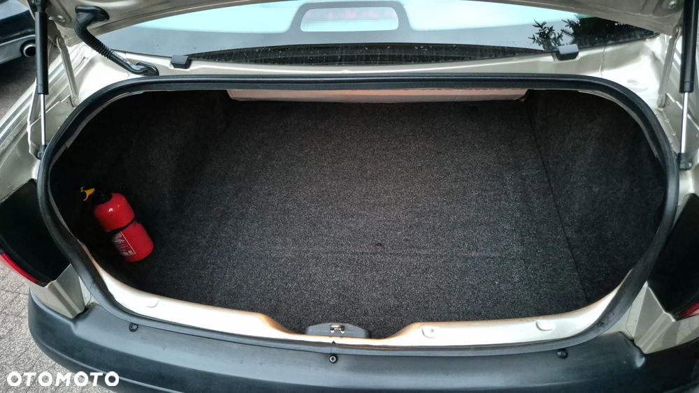 Renault Megane 1.4 RL - 10