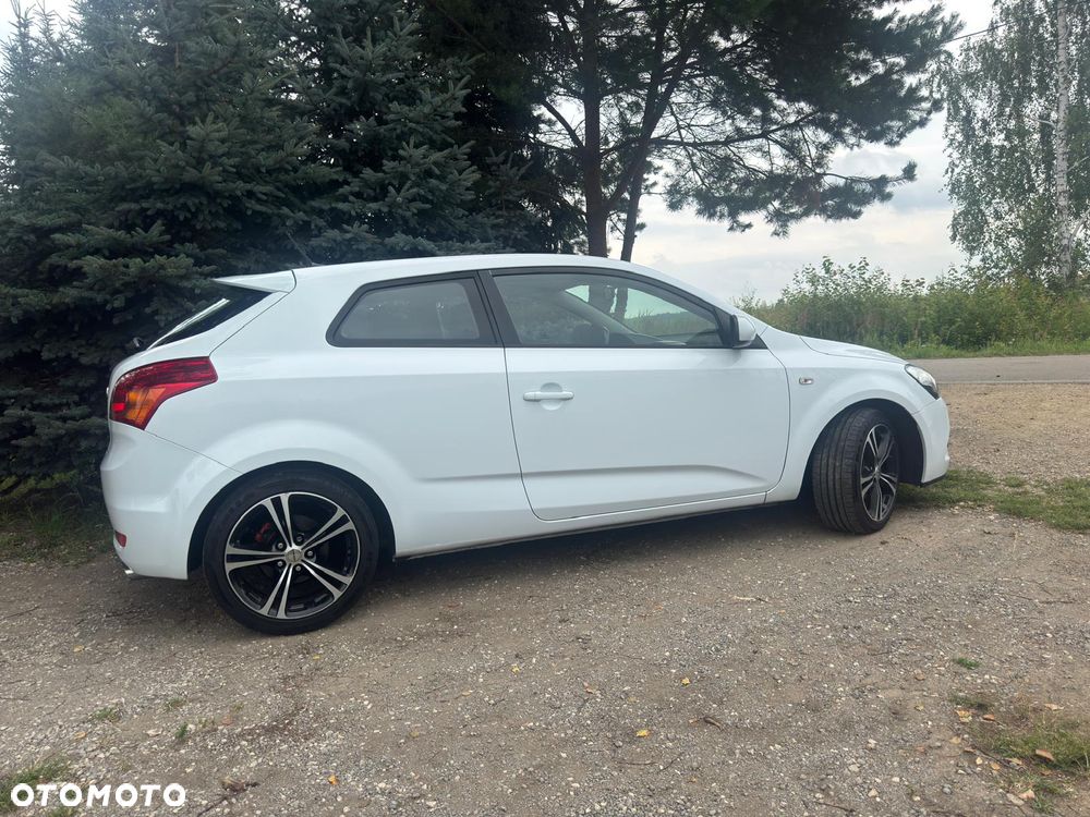Kia ProCeed - 6