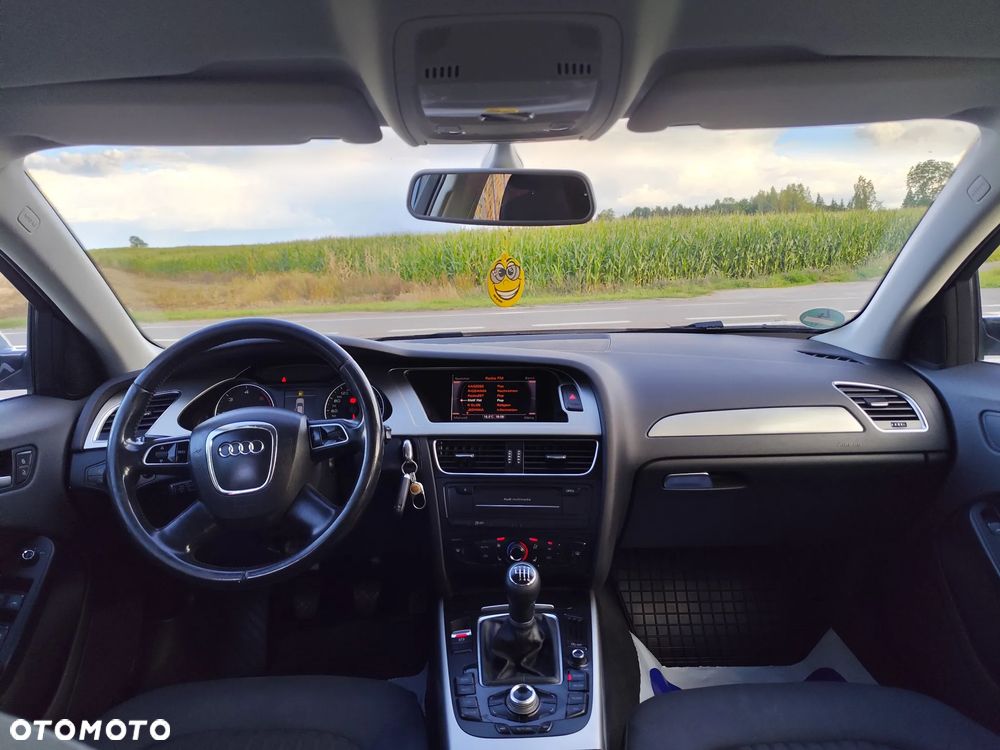 Audi A4 Avant 2.0 TDI - 24
