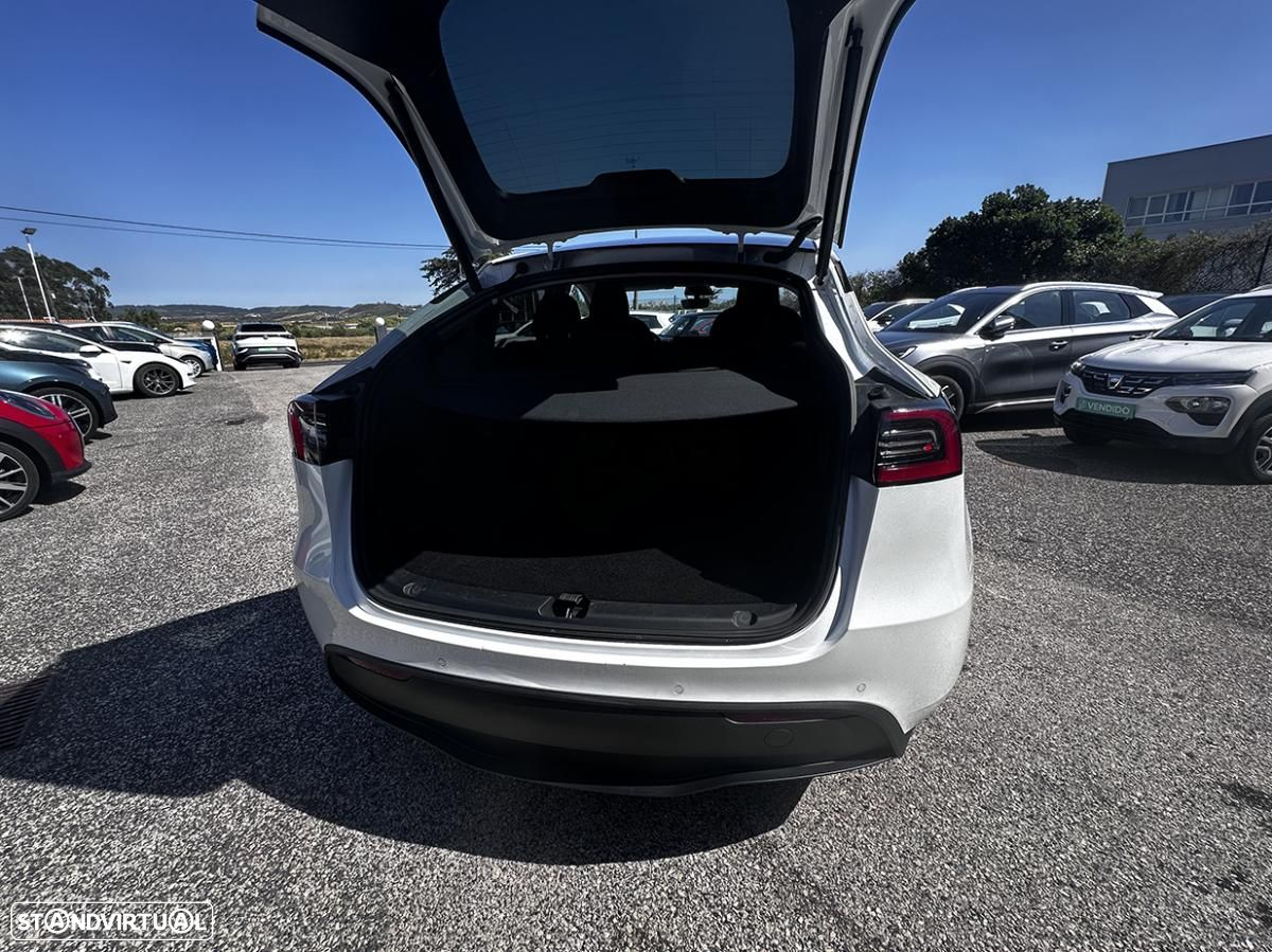 Tesla Model Y Long Range Tração Integral - 12