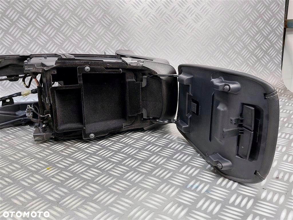 Tunel środkowy podłokietnik Ford Mondeo Mk5 ES73-F043B04-A - 11