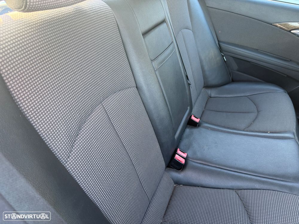 Mercedes-Benz E 220 CDI Avantgarde Aut. - 21