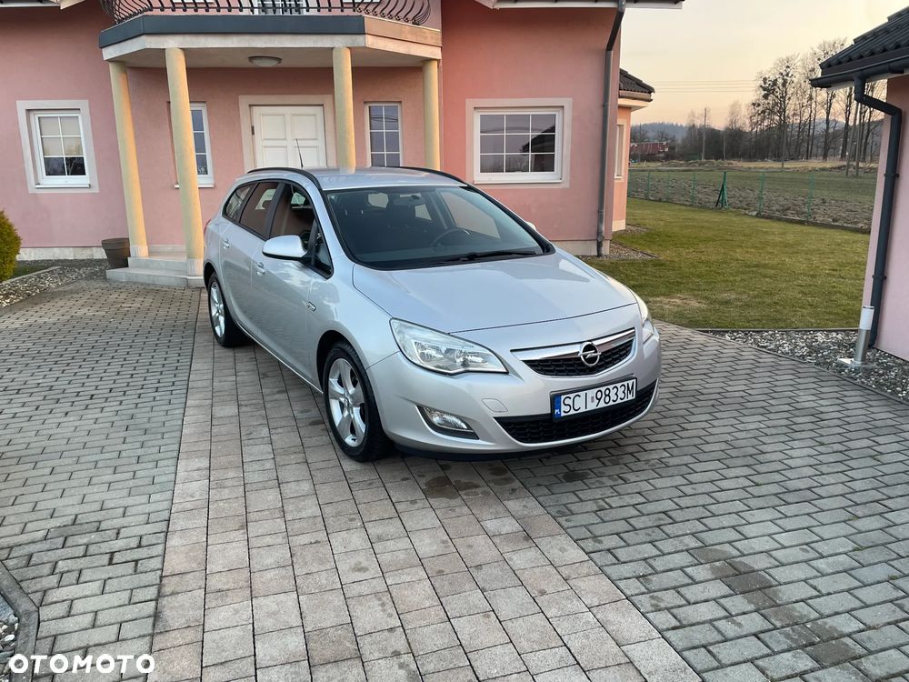 Opel Astra 1.4 Turbo Sport - 1