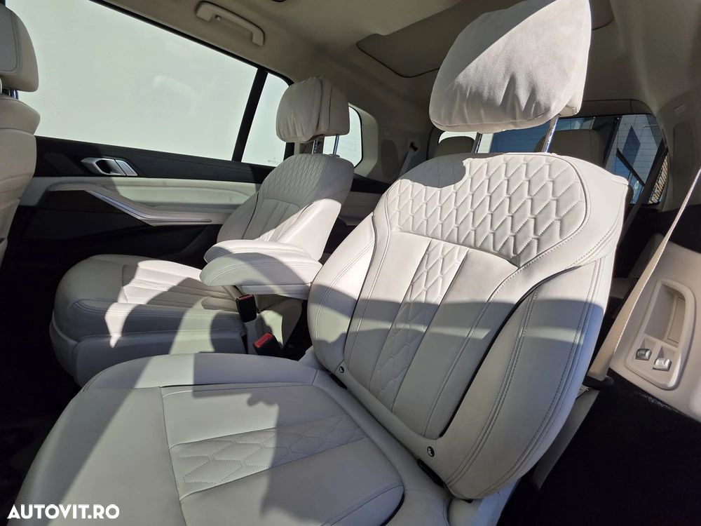 BMW X7 xDrive40d MHEV - 26