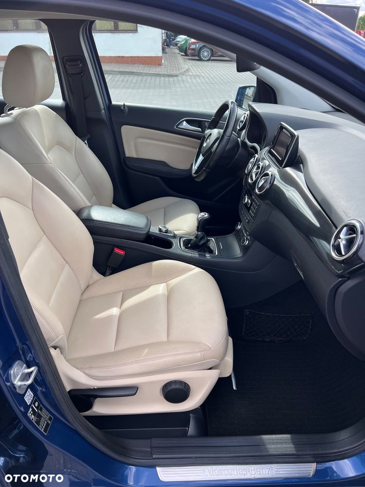 Mercedes-Benz Klasa B 180 CDI - 21