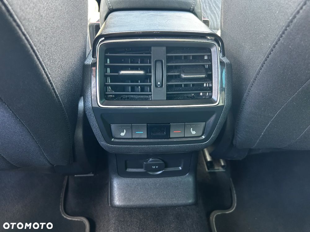 Skoda Karoq 1.5 TSI ACT GPF 4x2 Style DSG - 28