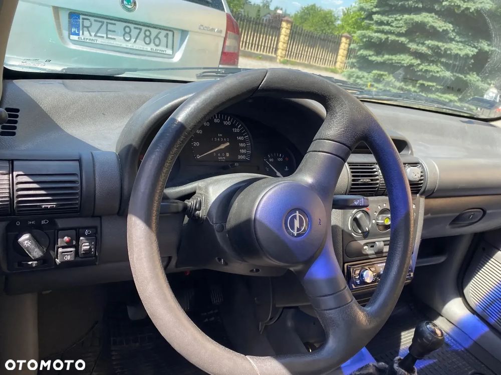 Opel Corsa - 5