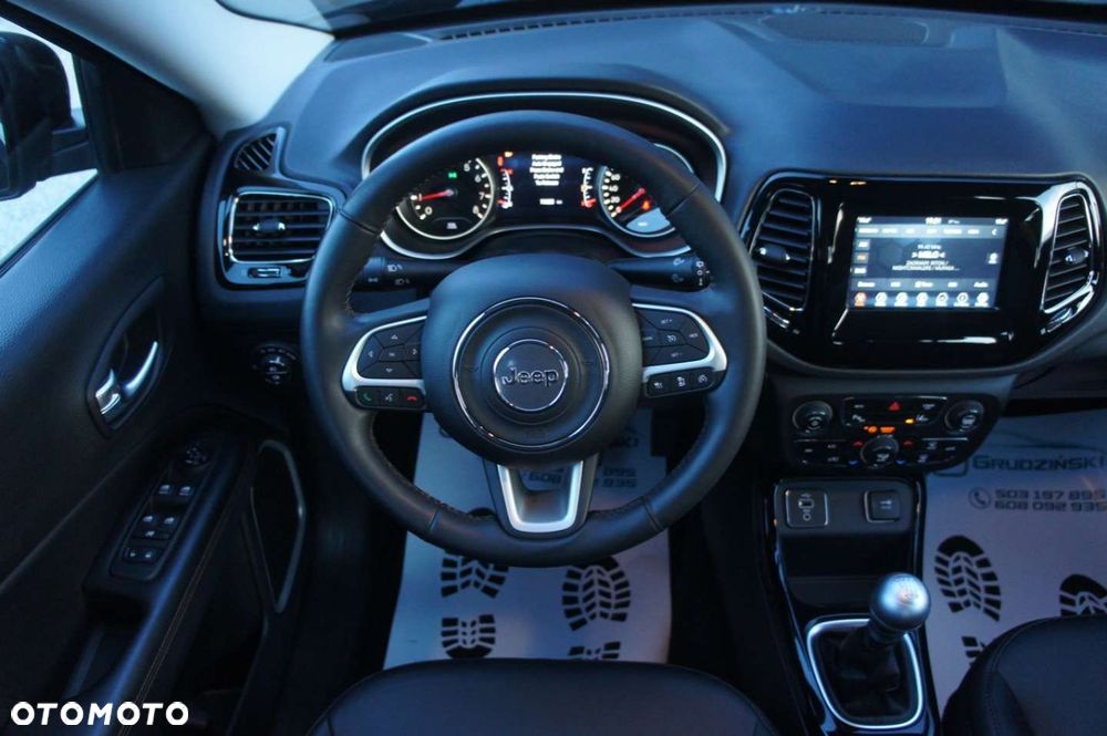 Jeep Compass - 8