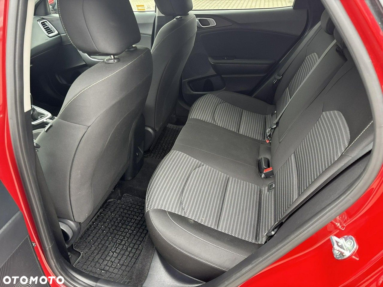 Kia XCeed 1.5 T-GDI M - 12