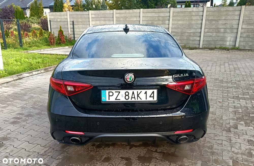 Alfa Romeo Giulia 2.0 Turbo 16V AT8 Veloce Ti - 7