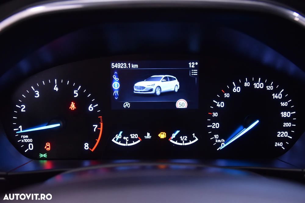 Ford Focus 1.0 EcoBoost MHEV Active - 10