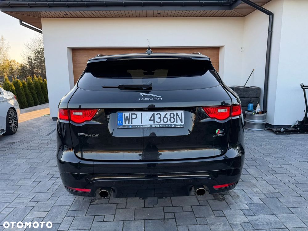 Jaguar F-Pace 3.0 V6 AWD S - 8