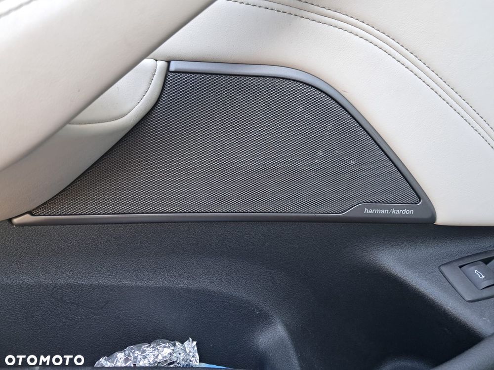 BMW Seria 5 530d xDrive Sport Line - 10