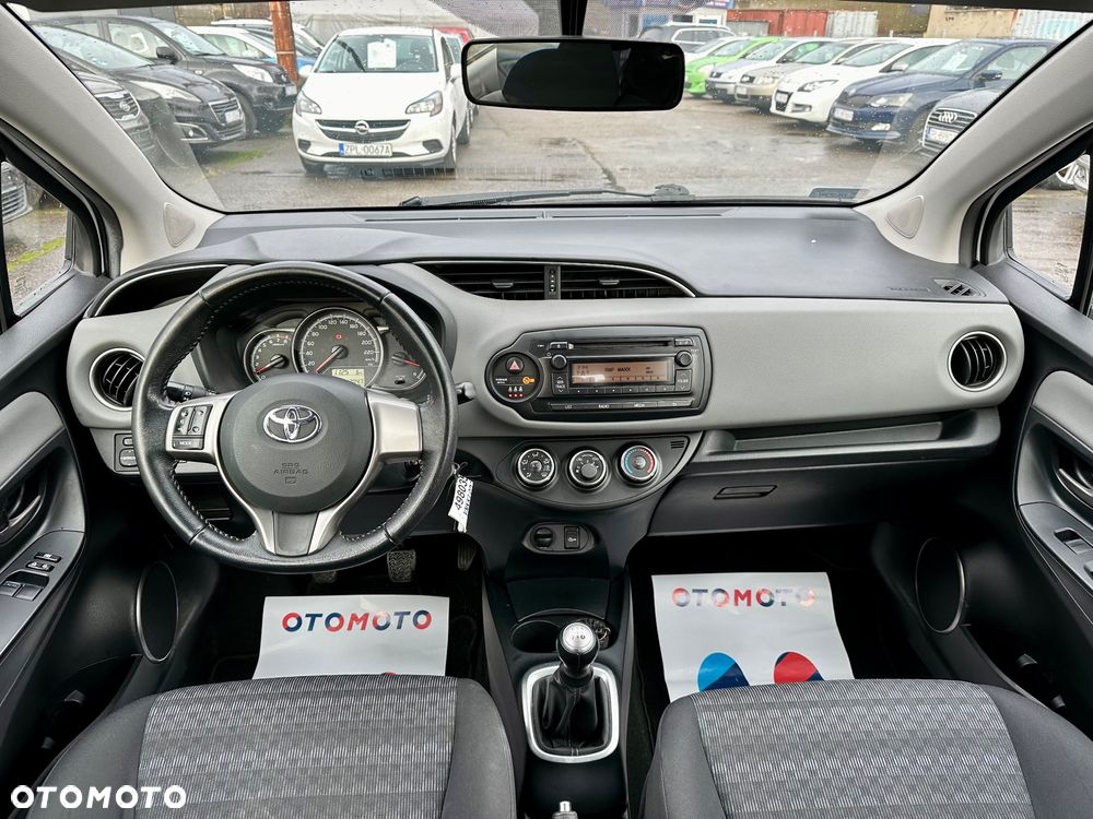 Toyota Yaris 1.0 Active EU6 - 18