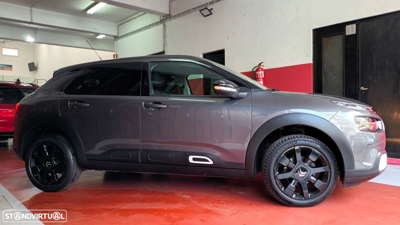 Citroën C4 Cactus 1.2 PureTech Shine EAT6 - 4