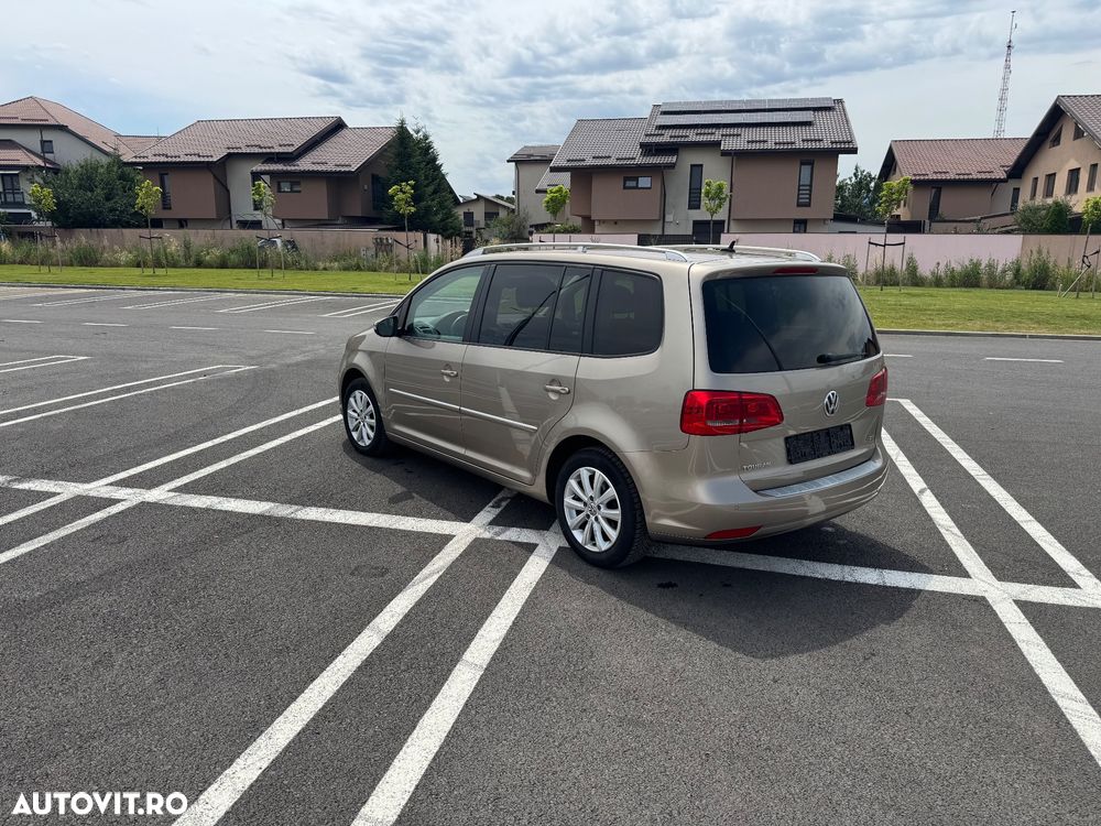 Volkswagen Touran - 2