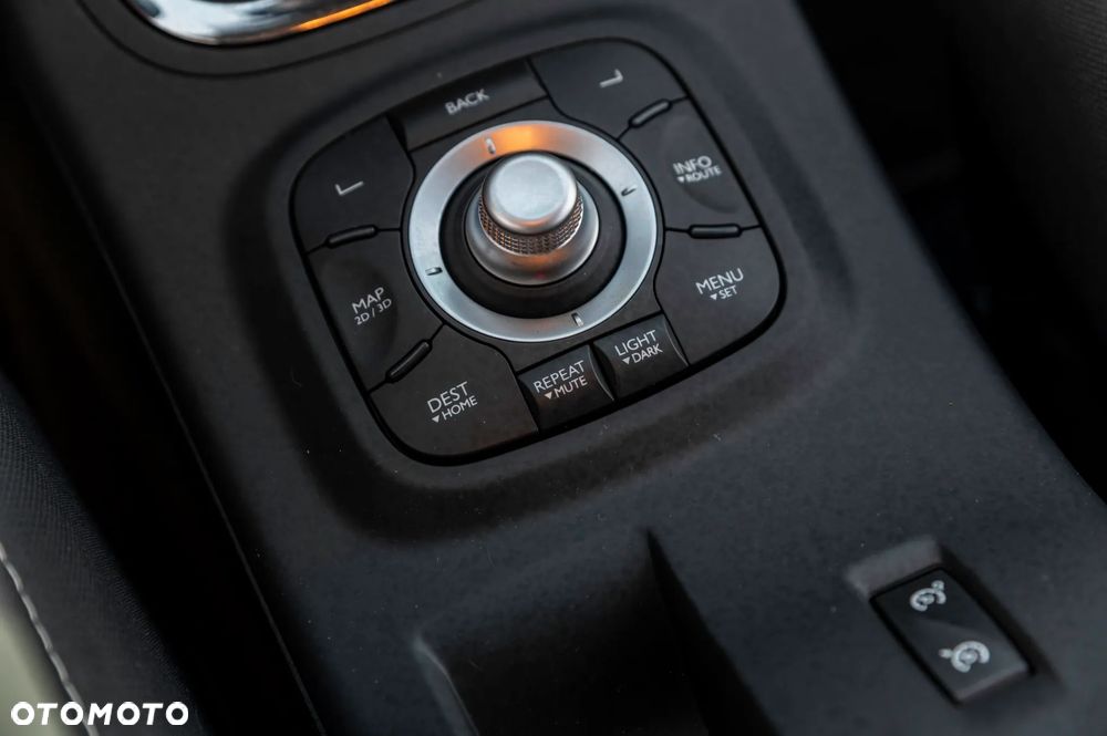 Renault Megane ENERGY TCe 115 Start & Stop Authentique - 28