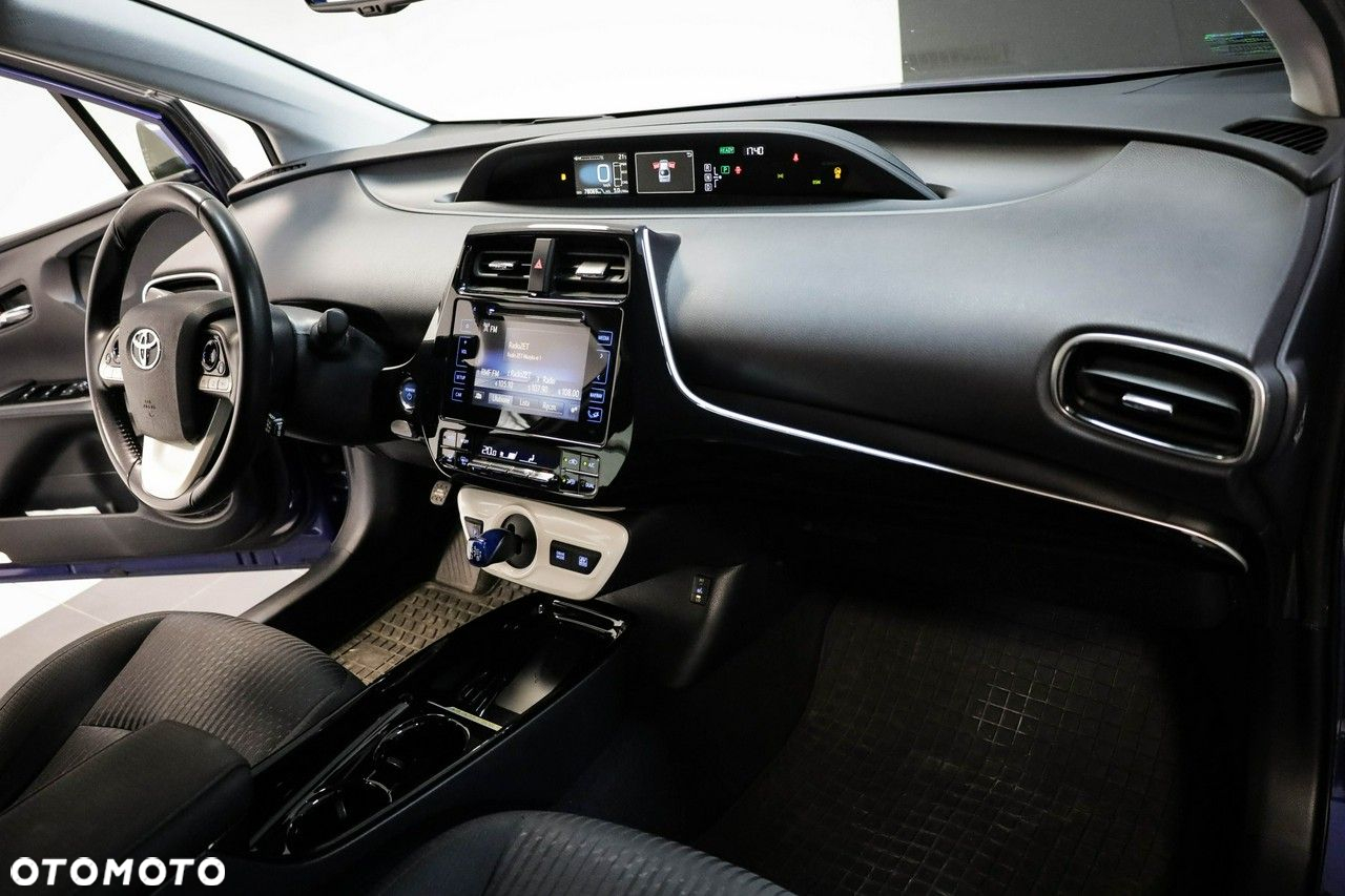 Toyota Prius - 23