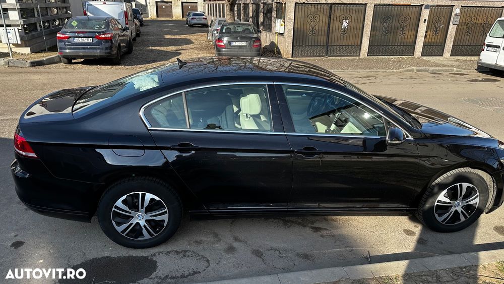 Volkswagen Passat 2.0 TDI (BlueMotion Technology) DSG Highline - 18