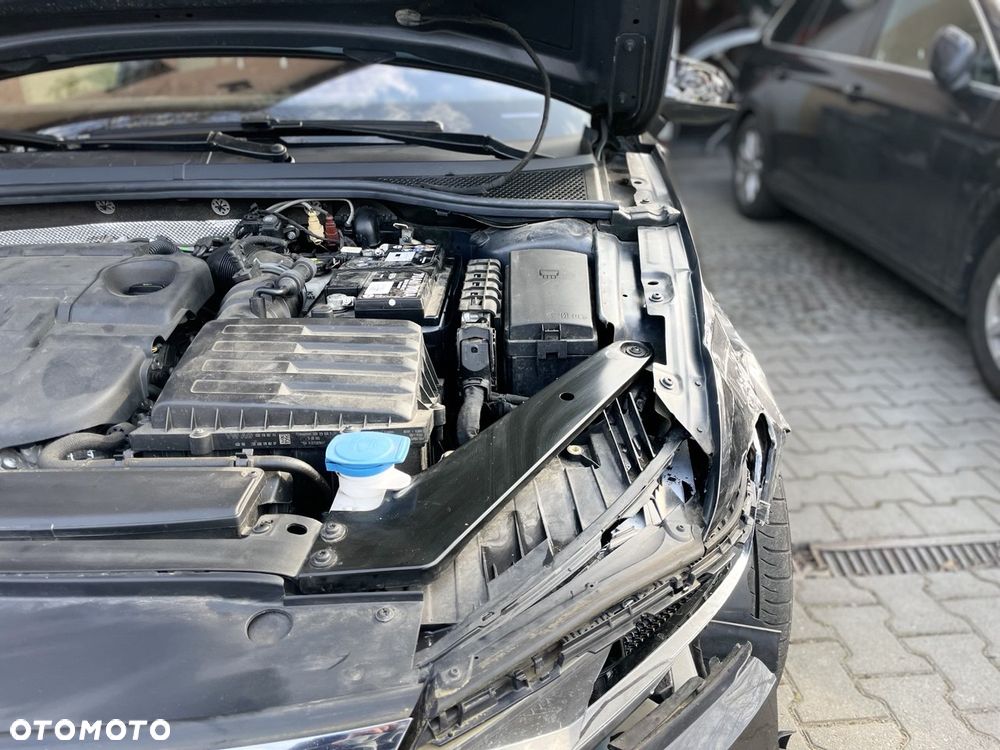 Volkswagen Passat 2.0 TDI BMT Highline DSG - 16