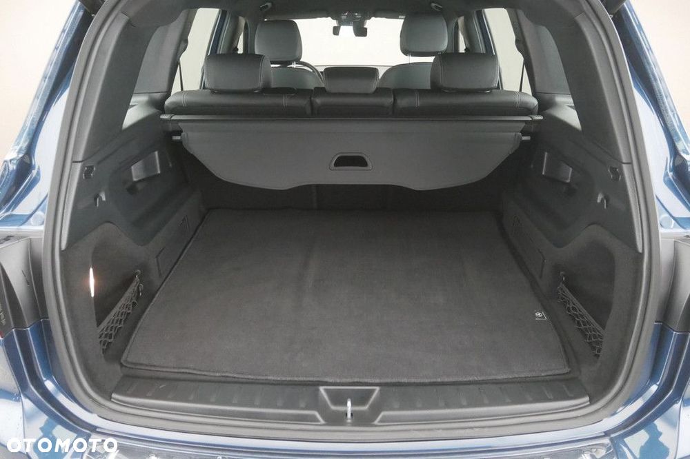 Mercedes-Benz GLB - 16