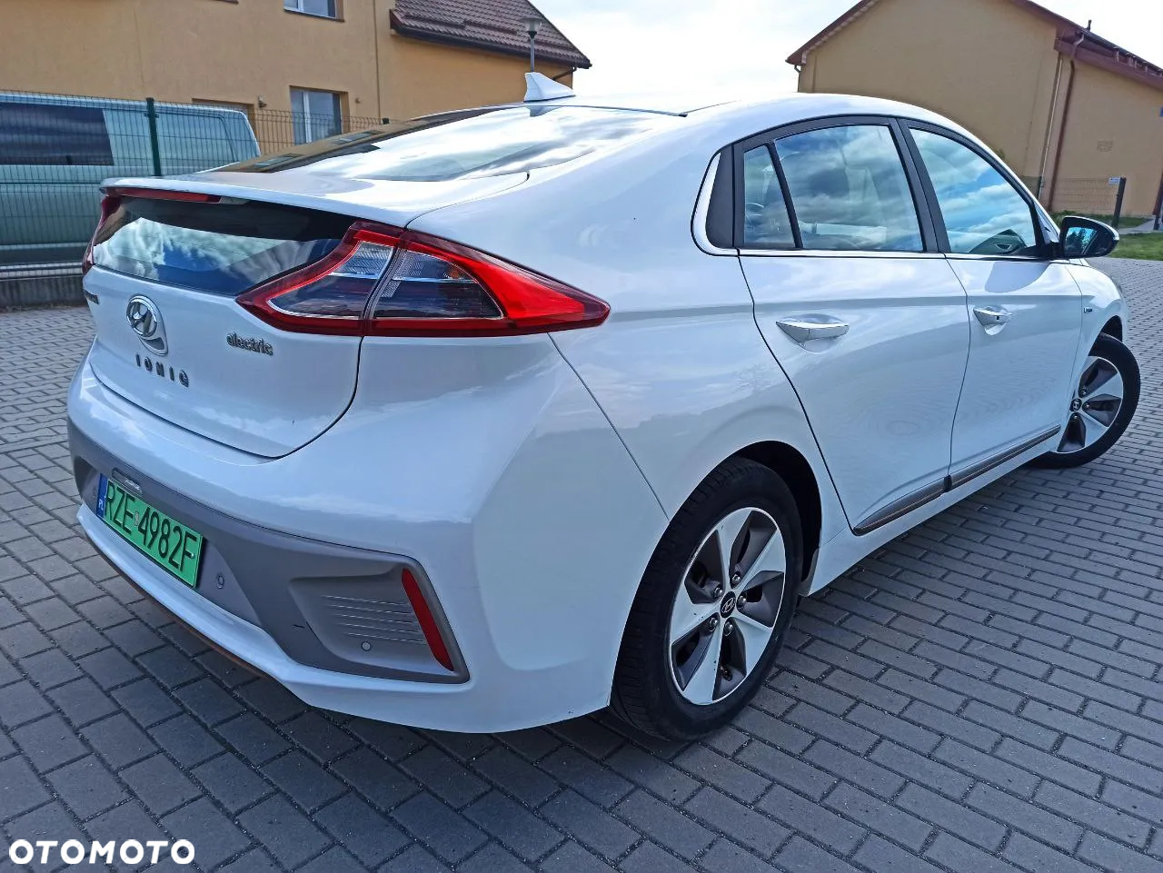 Hyundai IONIQ Elektro Premium - 6
